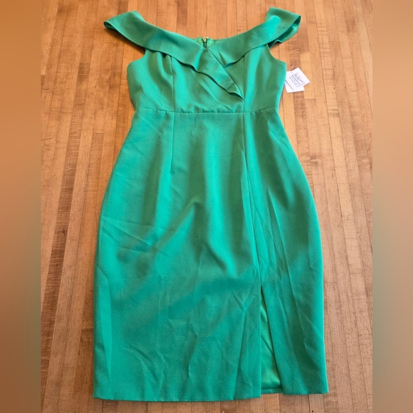 One One Six Dresses & Skirts - Chic Versatile Off-Shoulder Vibrant Green Cocktail Dress Size M